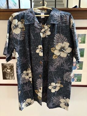 Men's Casual Short-Sleeve Button-Down Hawaiian Shirt - Navy Floral